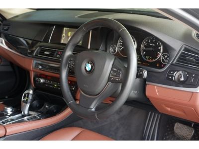 BMW 520i Luxury LCI ปี 2014 ไมล์ 8x,xxx Km รูปที่ 9